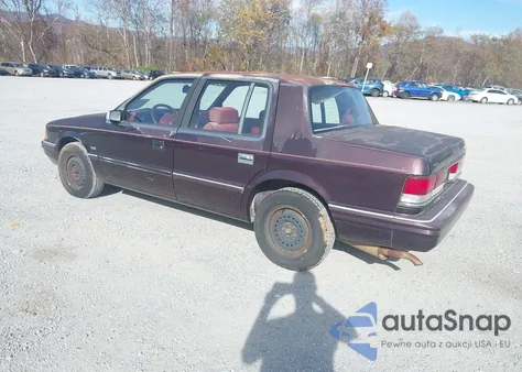1992 Plymouth Acclaim z USA, uszkodzony, nr VIN 1P3XA4632NF187055